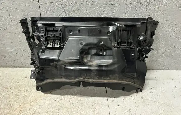 Mercedes-Benz E W213 Other engine bay part A2536207800 20210526 4013231C