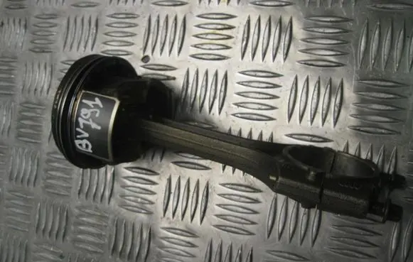 Audi A4 S4 B8 8K Piston with connecting rod 0822369 BV791