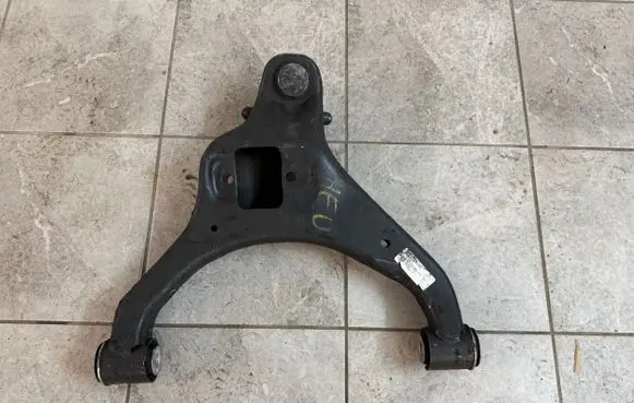 Volkswagen Amarok II Front lower control arm/wishbone