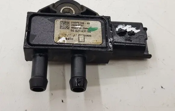 Citroen DS5 Exhaust gas pressure sensor 9662143180