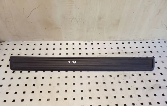 Honda Accord Front sill trim cover 84252TL0003020