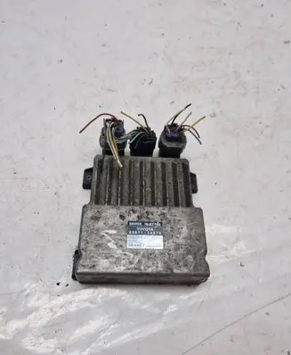 Toyota Avensis T250 Fuel injection control unit/module 8987120070 1310001371