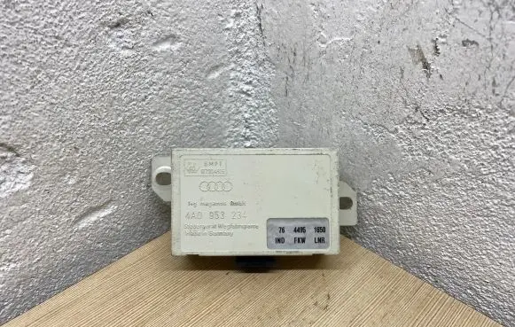Audi A4 S4 B5 8D Immobilizer control unit/module 4A0953234 G750491E 7644951650