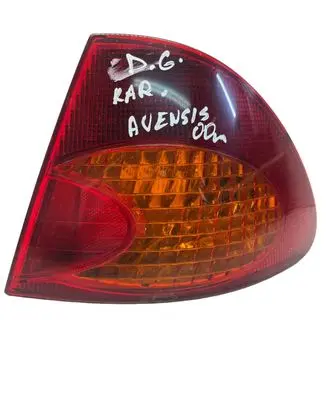 Toyota Avensis T220 Rear/tail lights