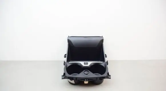 BMW 1 F40 Cup holder 5A37574 2081567