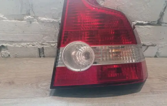 Volvo S40 Rear/tail lights 30698343