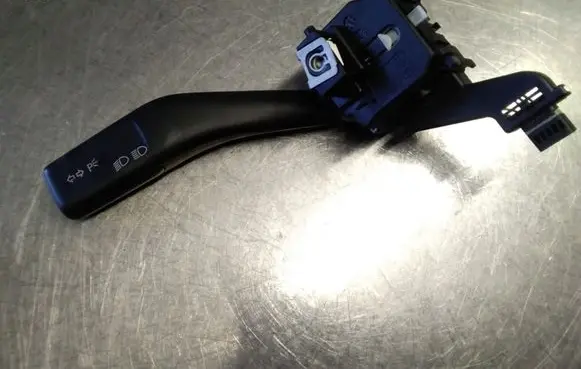 Audi A3 S3 8L Indicator stalk 1K0953513
