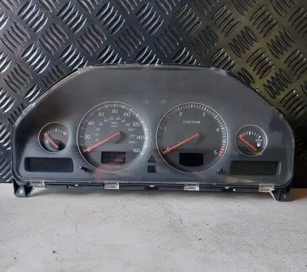 Volvo XC90 Speedometer (instrument cluster) 30746111