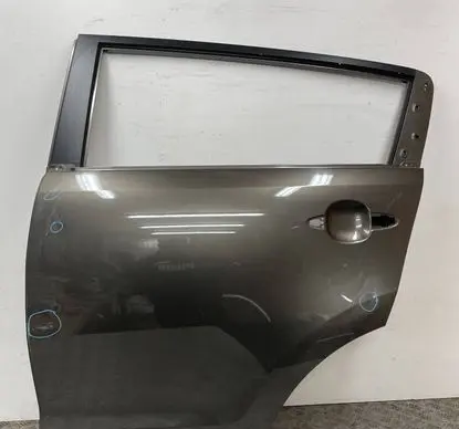KIA Sportage Rear door 