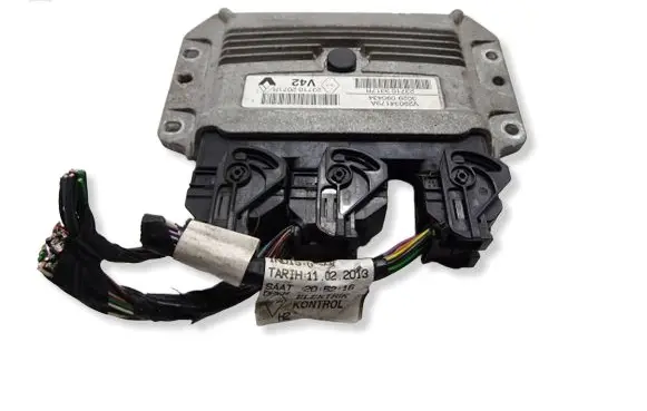 Renault Clio IV Engine control unit/module 237102071R V29034179A 237103317R