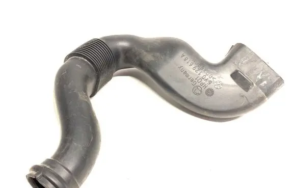 Skoda Fabia Mk1 (6Y) Air intake hose/pipe 6Y0129618A