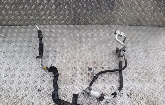 Air conditioning (A/C) pipe/hose