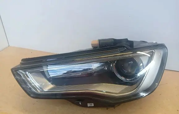 Audi A3 S3 8V Headlight/headlamp 8V0941031A