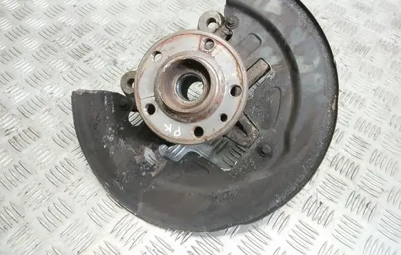 Volvo XC60 Front wheel hub spindle knuckle 