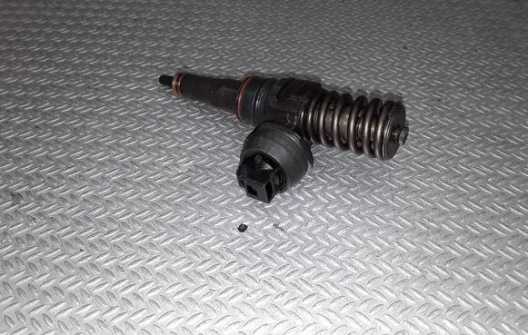 Audi A2 Fuel injector 045130073T