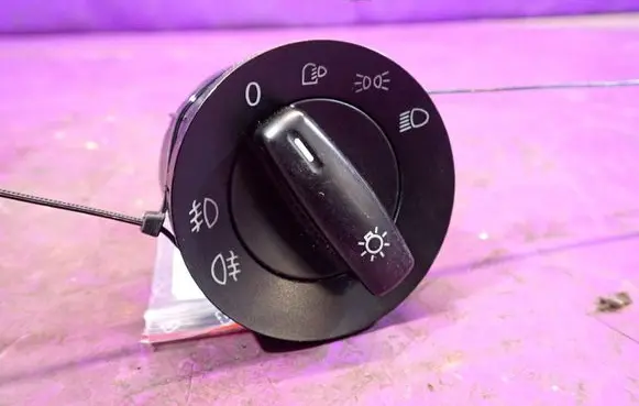 Volkswagen Golf Plus Light switch