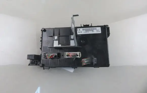 Renault Clio II Central body control module 8200234045