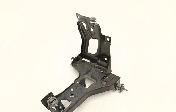 BMW 2 F45 Headlight/headlamp mounting bracket 7302532