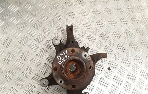 Renault Captur Front wheel hub 401330811R