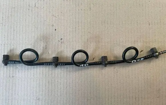 Ford Transit Fuel injector supply line/pipe F4FA