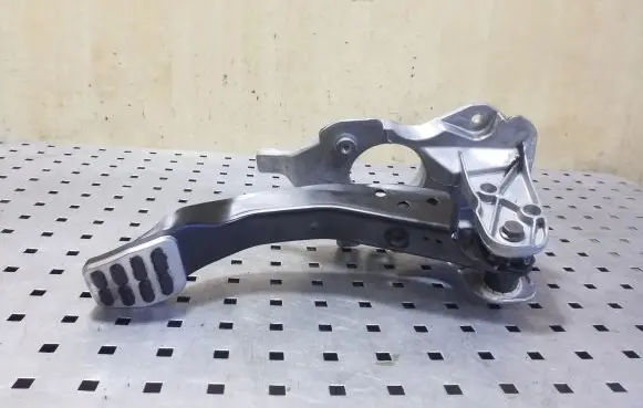 Audi TT TTS Mk2 Brake pedal 1K2721057AP 1K2721117G