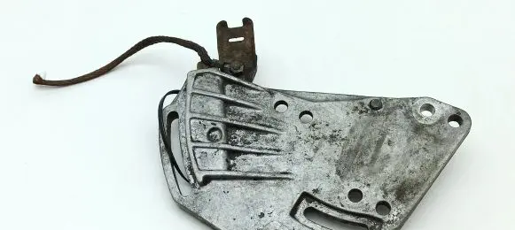 Mercedes-Benz 380 560SEC C126 Power steering pump mounting bracket 1174661241