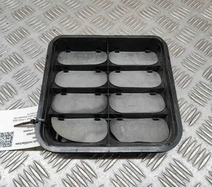 Audi e-tron Quarter panel pressure vent 4M0819181A