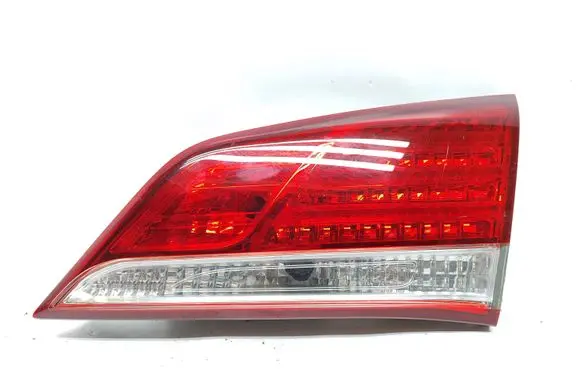 Hyundai i40 Tailgate rear/tail lights