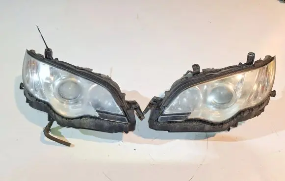 Subaru Outback Headlight/headlamp 10020959 10020954