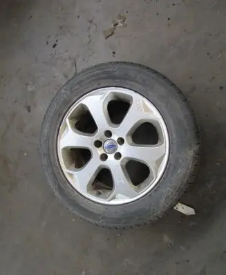 Volvo XC60 R12 alloy rim 