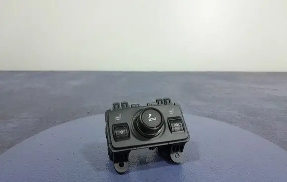 Ford Grand C-MAX Seat heating switch AM5T19K314AC