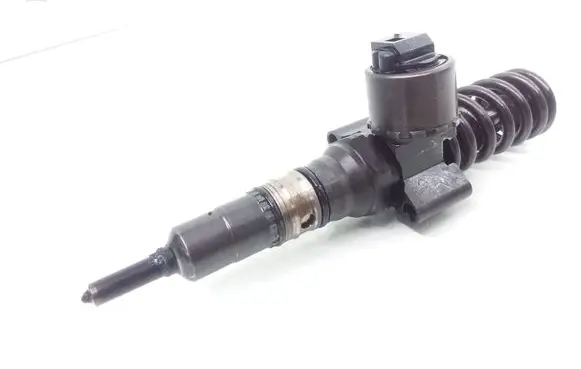 Audi A6 S6 C6 4F Fuel injector 03G130073G 0414720404