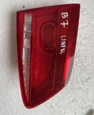 Volkswagen PASSAT B7 Rear/tail lights