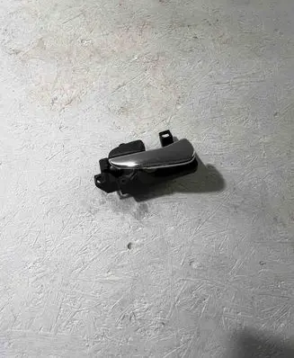 Rear door interior handle