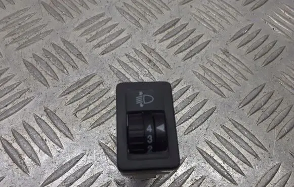 Suzuki Swift I Light relay 