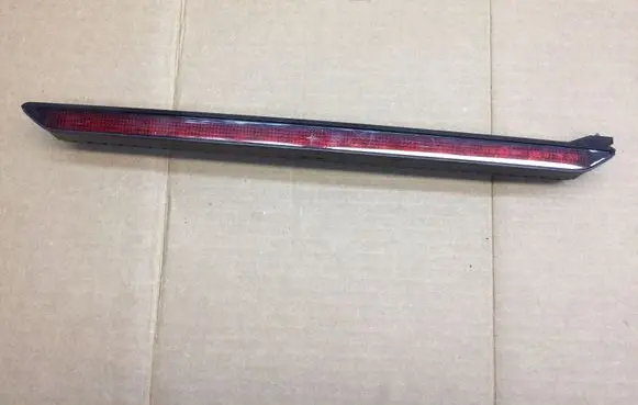 Volkswagen PASSAT B5.5 Third/center stoplight 1J6945097D