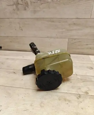 Toyota Avensis T250 Power steering fluid tank/reservoir 