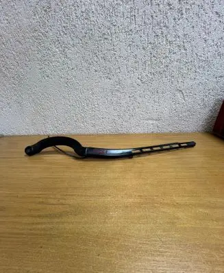 Jaguar XF X250 Front wiper blade arm 178168230 F4651