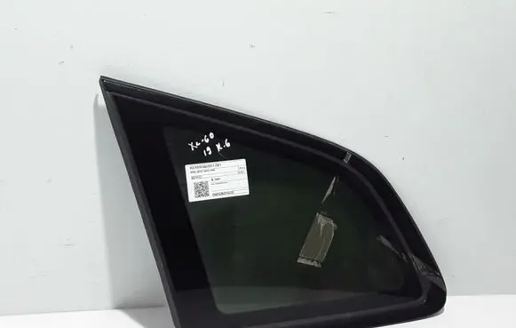 Volvo XC60 Rear side window 32219173