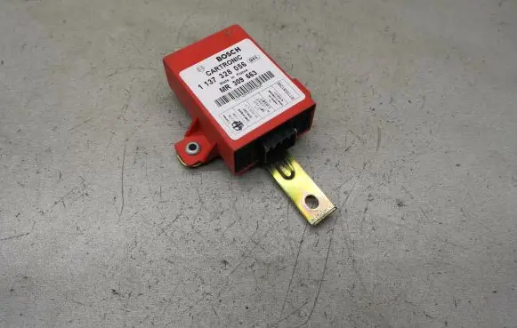 Mitsubishi Carisma Other control units/modules 1137328056 MR309663