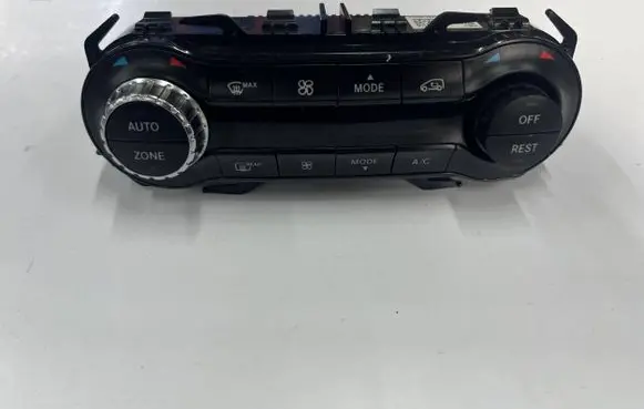 Mercedes-Benz GLA W156 Climate control unit A2469003816 A2469013306 5HB01044811