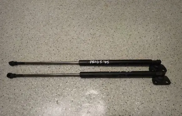 Toyota Prius (XW20) Tailgate strut 