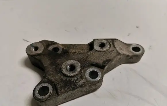 Volvo S60 other engine part 31330117