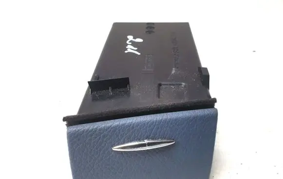 Mercedes-Benz E W211 Glove box A2116601952