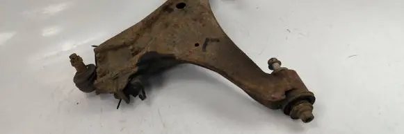 Mitsubishi Pajero Front lower control arm/wishbone