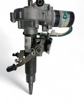 Toyota Yaris Power steering pump JJ30100074