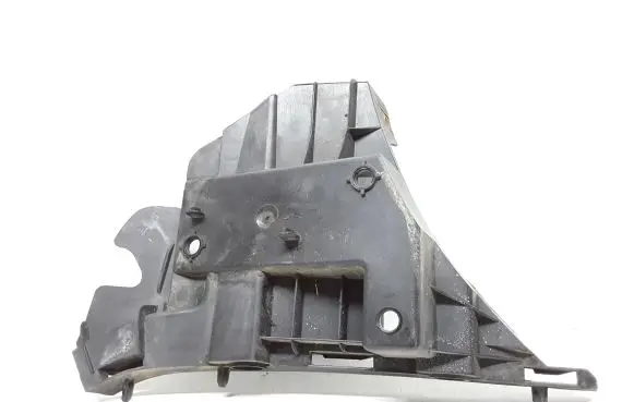 Volvo V70 Front bumper mounting bracket 31265344