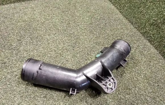 Renault Master III Air intake hose/pipe 144609413R 2799R
