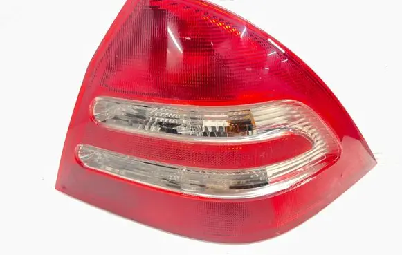 Mercedes-Benz C W203 Rear/tail lights 2038200264