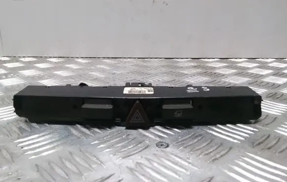 Opel Astra H Hazard light switch 13100105